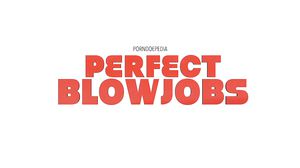 Julia De Lucia muestra cómo hacer la mamada perfecta