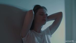 Sienna - Touch of Water In 4K