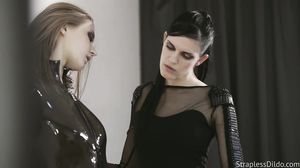 StraplessDildo - Merry Pie - Mia Maria Pie Can Barely S