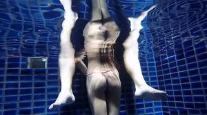 Ladyboy Sugas Gives Guy A Blowjob In Swimming Pool