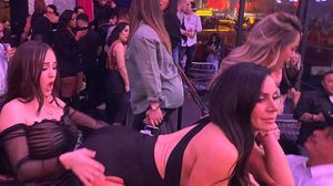 Cindy and Kate in Anal Orgy With Huge Cocks