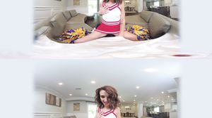 VR 360 - CUTE CHEERLEADER STEVIE GREY GETS HER PUSSY PO