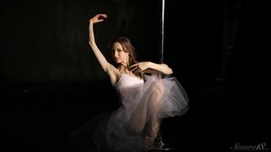 Stunning18 - Pylon Video, Annett A