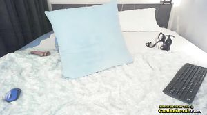 Cute Japanese Girl Show Off Her Sexy Feet On Cam