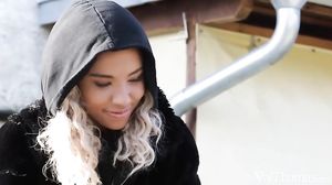 Romy Indy & Ginebra Bellucci - Get Me Hot