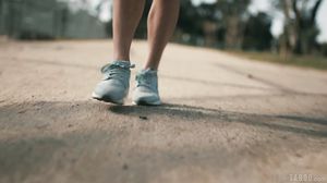 Jane Wilde, Natalie Knight - Living Vicariously