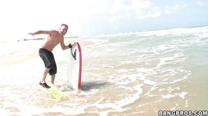 Bruna - I Like Short Guys from America!