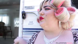 Genevieve LaFleur - Trashy & Classy