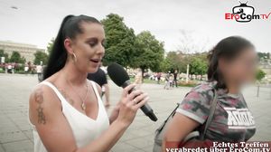 Schwarzhaarige deutsche Hausfrau bei Date abgeschleppt