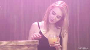 Nina North & Ivy Jones lesbian