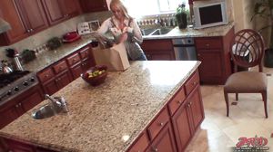 Mellanie Monroe - Great Eye Contact As Mellanie Monroe