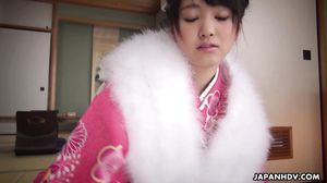 Kimono Lady Tsuna Kimura Sc1