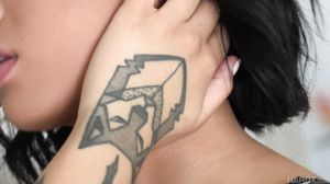 Tiffany Thompson - Natural Orgasm