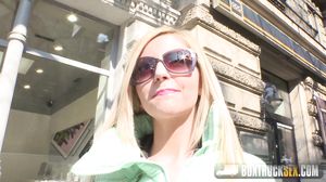 Summer Gives a Foot Job in Public