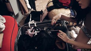 Naomi Woods - Naomi Would in HD