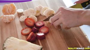 Anya Olsen - Smoothies For Sale