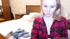 Amateur teen camgirl in bra and shirt