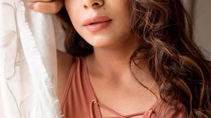 Sexy Amateur Anal Expert Gia Analyzed by a BBC