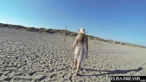 ElisaDreams - Flashing And Sex In Front Some Voyeurs In