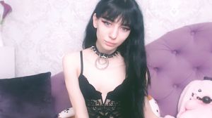 Brazen Petite Lady Offer A Slinky Performance Live