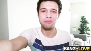 Shelter-in-pussy Valentina Jewels