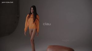 Clau First Time Nude Modelling
