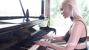 lp Kitana Lure luxury nympho