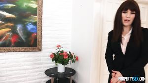 PropertySex - Kiara Edwards Show Off Your Assets