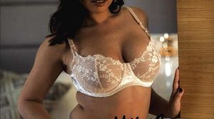 Ella Knox - Virtual Surprise