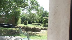 La France A Poil - A Mom Cougar Seduces Her Son's Frien