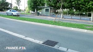 La France A Poil - Max Is Invited To Sleep And Fuck A S