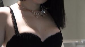 BREAKING MILF ASS - VITTORIA VENDETTA