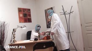 La France A Poil - Tania, At The Gyneco, Gets Anally Wa