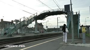 La France A Poil - Teen Gwenanie Exhibs Before Getting