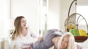 MommysGirl - Slumber Party Sneakaway