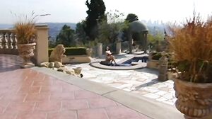 Gianna Michaels fucking in the bedroom with her bubble