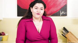 Karla Lane - Retro Housewife Lifestyle Show