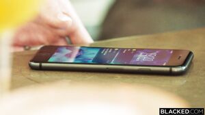 Alix Lynx - Set Me Off