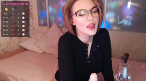 Milanateaser - 03 - Webcam Show