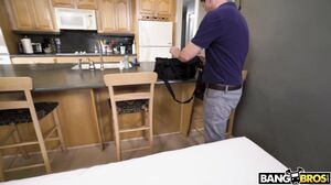 Sarai Minx - The Special Fucking Treatment 4K