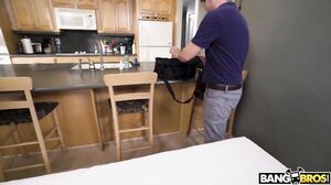 Sarai Minx - The Special Fucking Treatment in HD