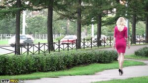 Blonde bombshell in a steamy sex with a stranger video