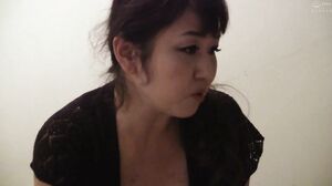 YLWN-138- B With Mother-in-law