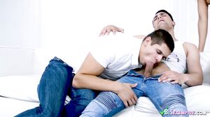 BGG threesome with blonde and bisex dudes