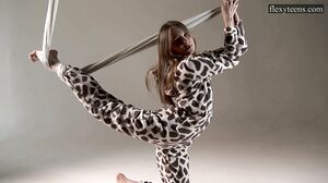 FlexyTeens - Sofia Zhiraf 1