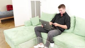 Caroline Ardolino - Making A Connection