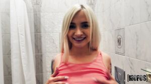 Leah Meow - Blonde Alt Babe Wants Dick