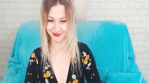 Blonde Babe Seducing Sexy Tease Live