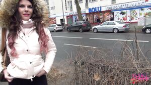 aische-pervers - Arschgefickt Mitten Auf Dem Kudamm!