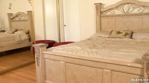 BlackIcepass -  amateur spy cam scene4